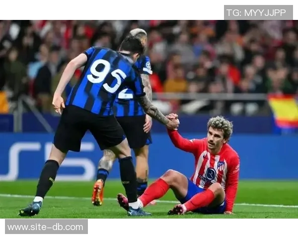 西蒙尼携马竞基金会探望医院儿童传递温暖与关爱 西蒙尼携马竞基金会探望医院儿童传递温暖与关爱