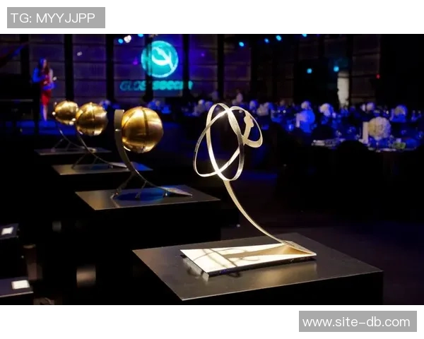 拉菲尼亚荣膺2025环足奖西甲最佳球员正式获官方认可